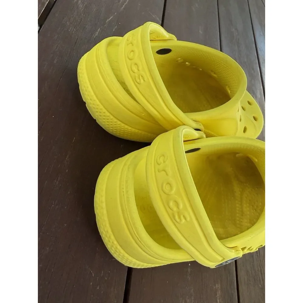 Crocs Classic Clog Yellow Kids Unisex Size C10 Slip-On Comfort Casual Sandals